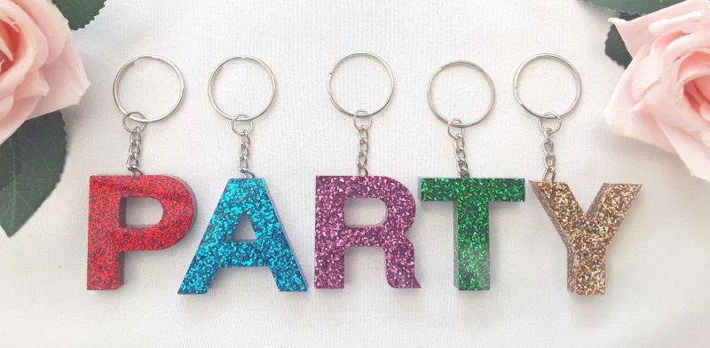 Resin initial keyring, resin glitter initial keyring,resin initial keychain, resin letter keyring, resin letter keychain