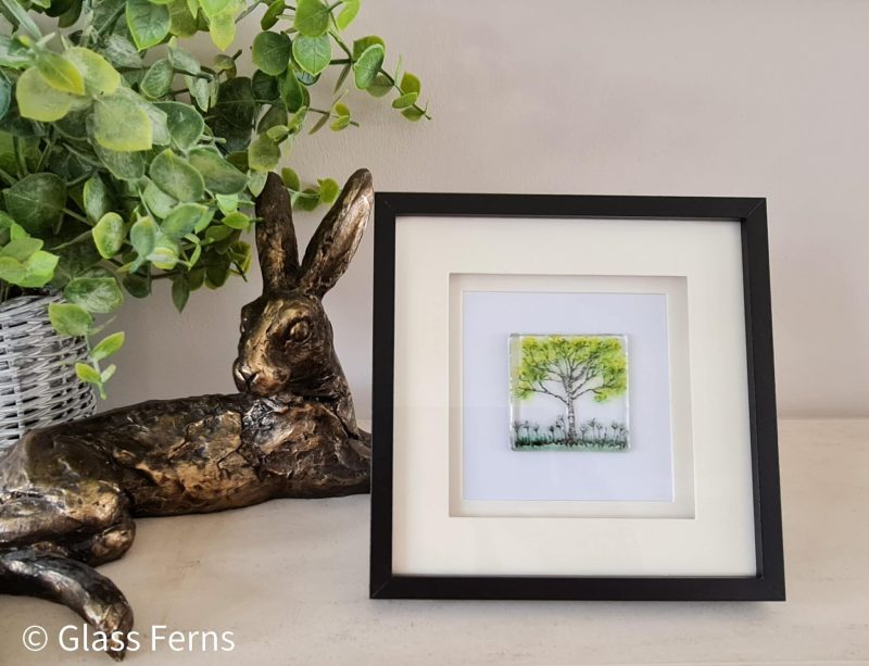 Keepsake fused glass blank card featuring a little bee buzzing in amongst orange pom-pom flowers