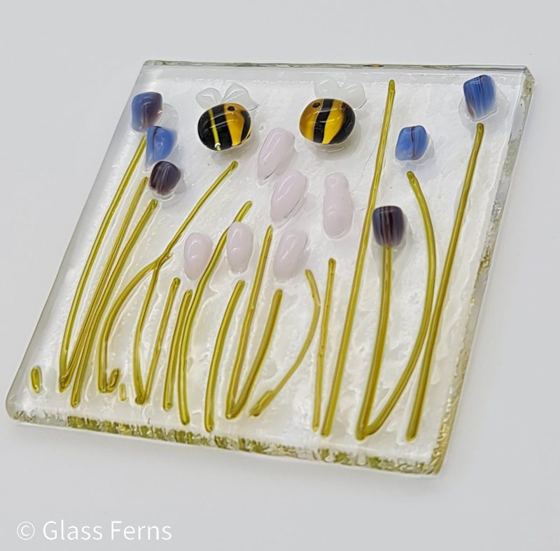 Keepsake fused glass blank card featuring a pair of bees in delicate pastel flowers