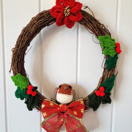 Rustic Crocheted Christmas Robin Wreath - 30cm