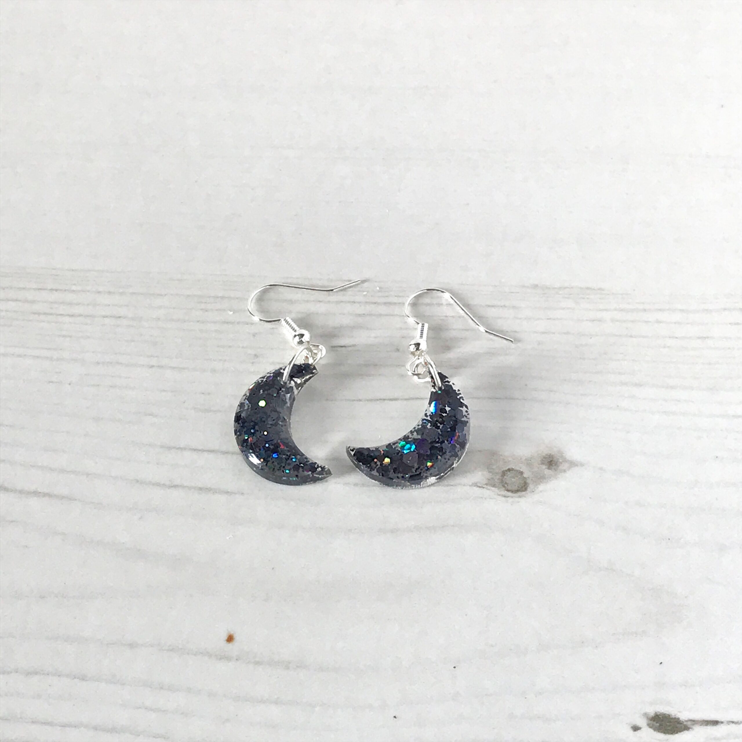 Cute Crescent Moon Earrings | Black glitter mix earrings