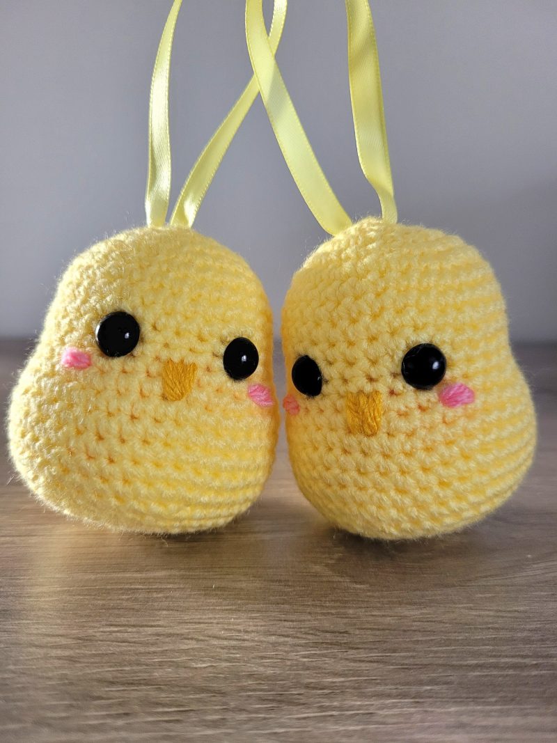 Chick crocheted tree decoration - ready to ship