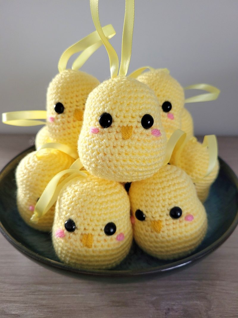 Chick crocheted tree decoration - ready to ship
