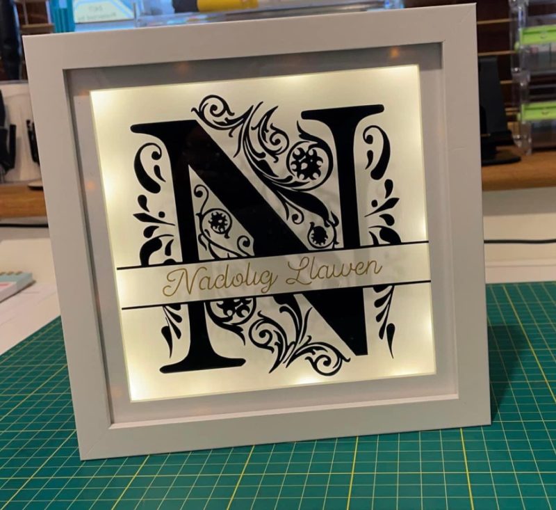 Nadolig Llawen Shadow Box