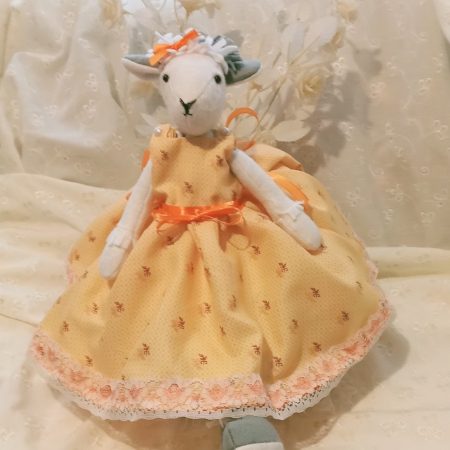 Maisie Lamb OOAK - Ambitious lamb, she dreams of great things. Soft sculptured figurine Handmade.