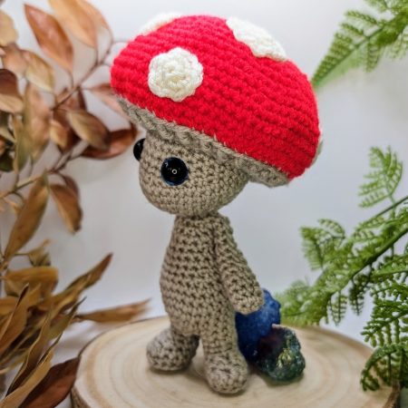 Enchanted Woodland Toadstool Wildling figure
