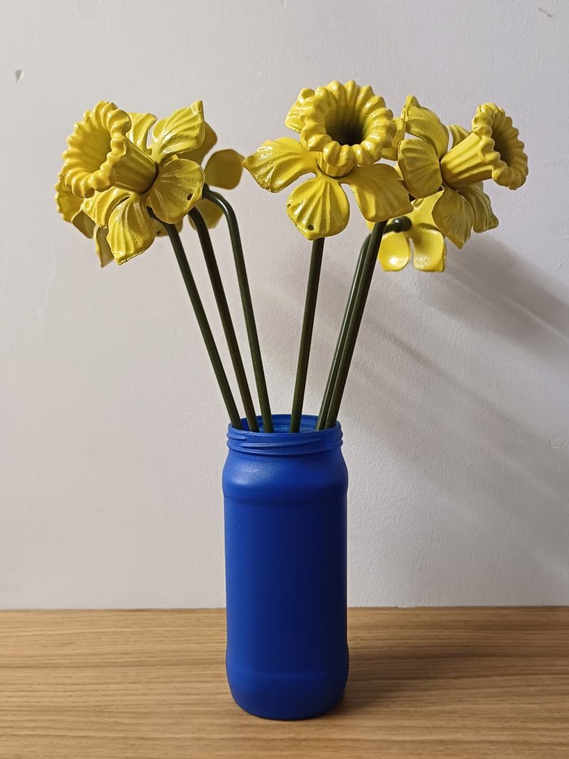 Steel Daffodil Garden Stake