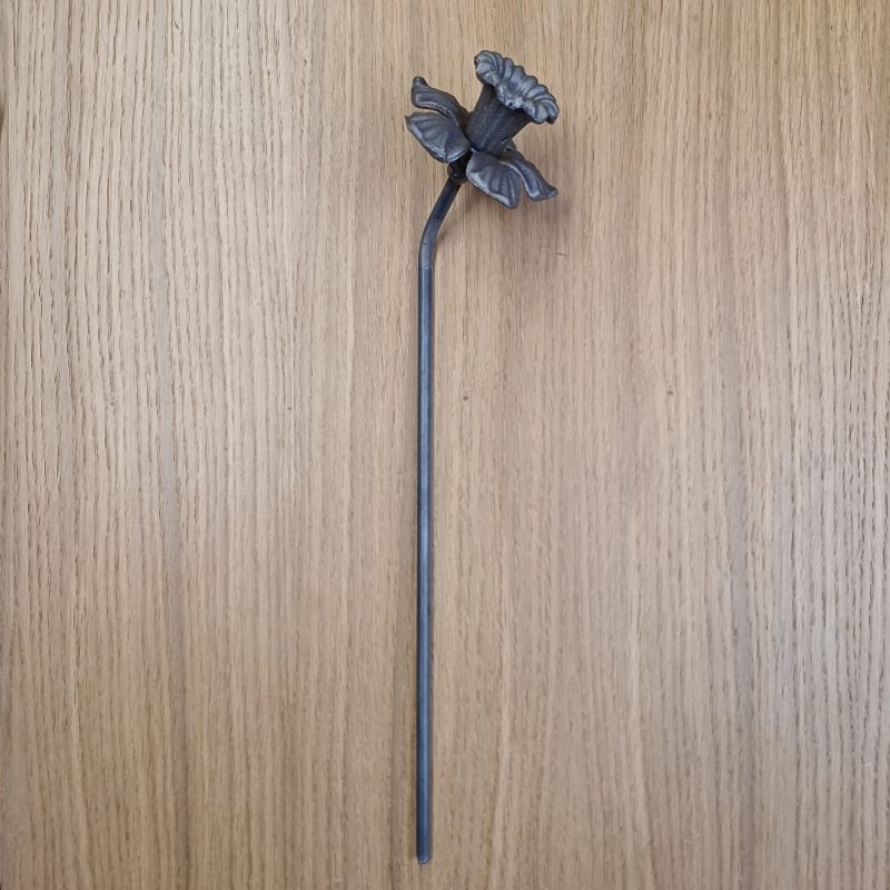 Steel Daffodil Garden Stake