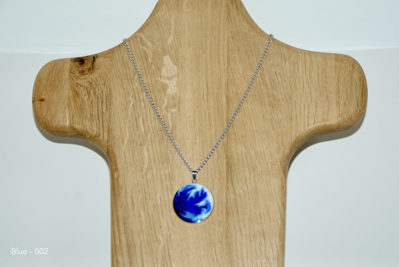 Blended Resin Pendant Necklaces - Blue