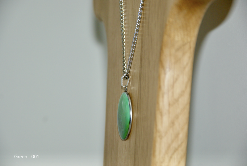 Blended Resin Pendant Necklaces - Green