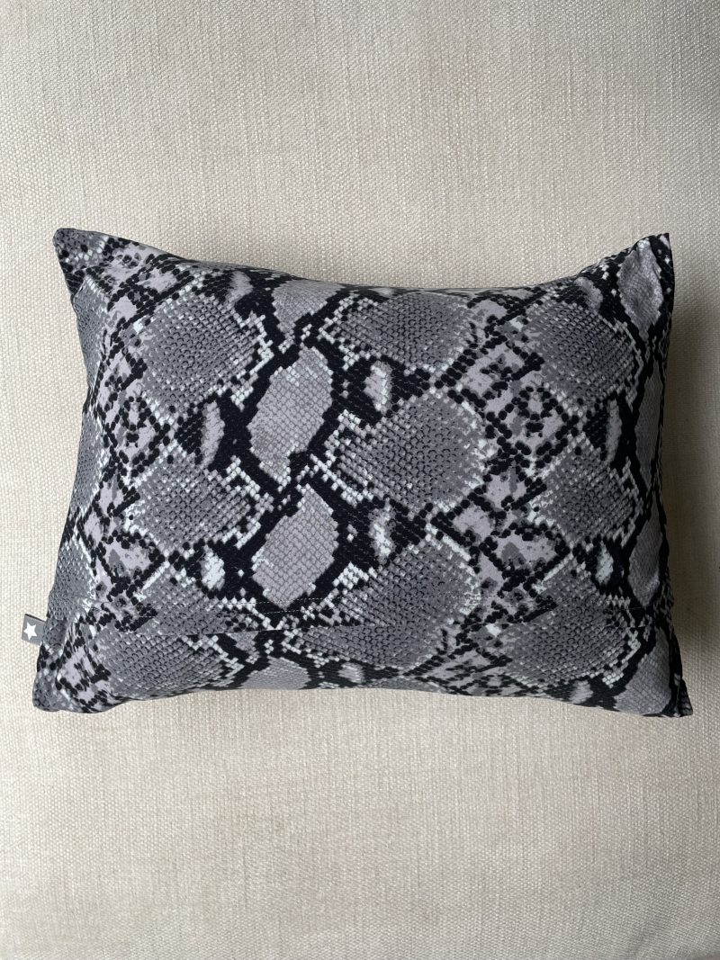 Mini pillow with removable cover ("Supersoft Snake")