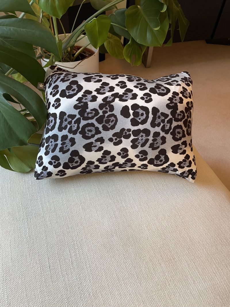 Mini pillow with removable cover ("Snow Leopard")