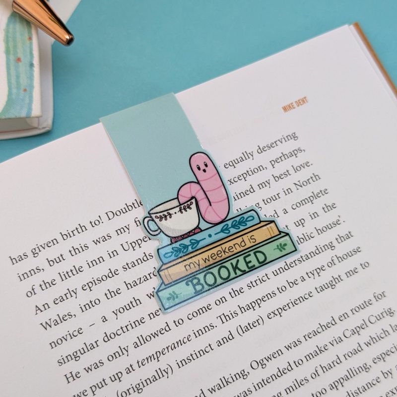 Bookworm Magnetic Bookmark | My weekend is booked
