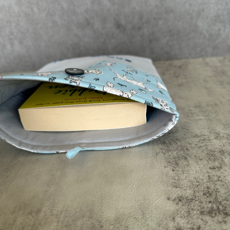 Dog Book Sleeve with Shh... I'm reading phrase, Fabric Book Sleeve, Book Pouch or Book Cosy