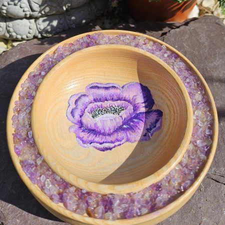 Ash wooden bowl with amethyst