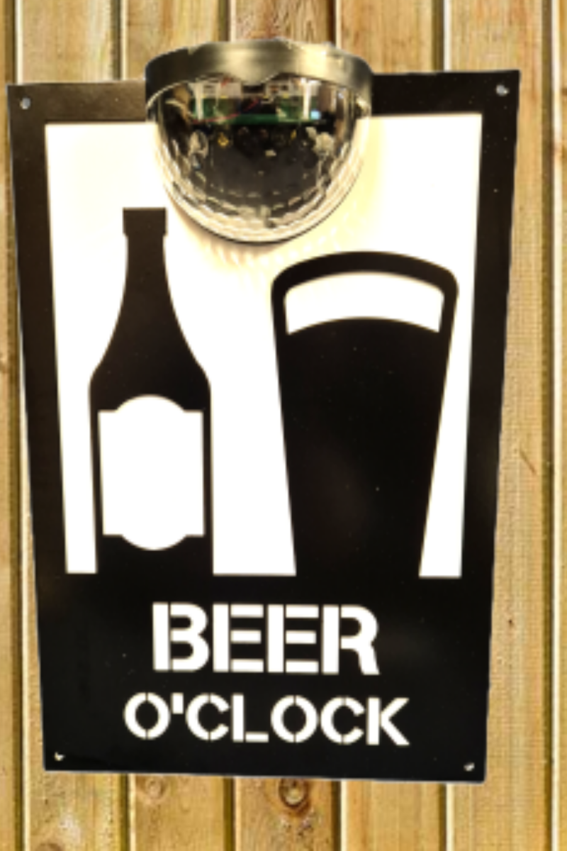 Beer o Clock solar light wall plaque.