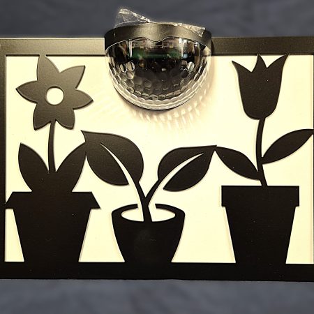 Flowers solar light wall plaque.