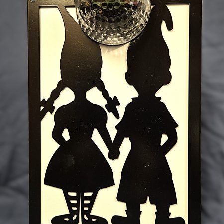 Gnome couple solar light wall plaque.
