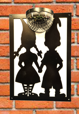 Gnome couple solar light wall plaque.