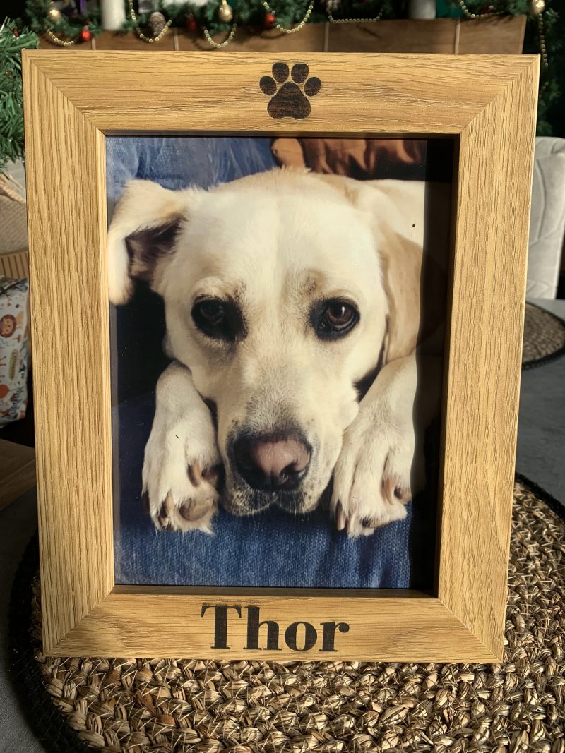 Personalised custom oak photo frame | the perfect gift for all the family