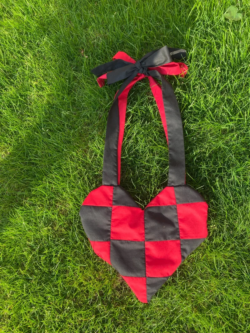 Red and black checkered heart tote bag, adjustable straps, bow heart bag, shoulder bag, cotton