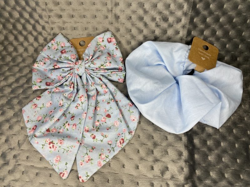 Personalised beauty gift hamper, makeup bag hair bows for her, floral makeup bag, large hairbow