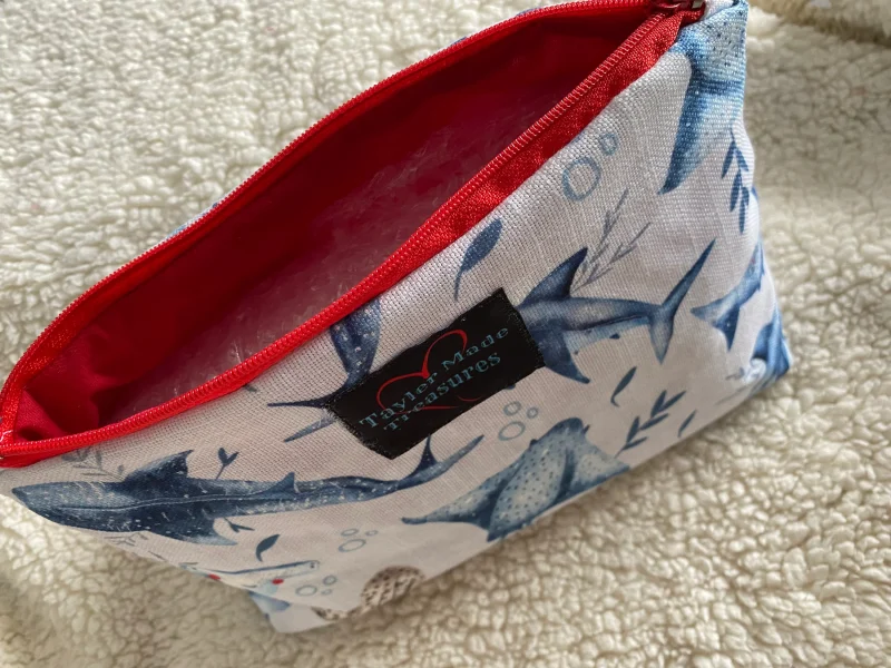 Shark makeup zipped bag, accessories bag, wash bag, medicine bag, travel makeup bag, cosmetic bag