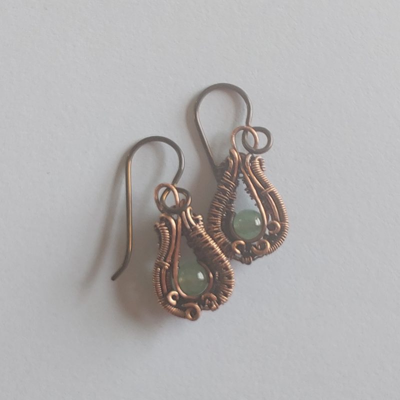 Wire weave Green Aventurine earrings with Niobium hypoallergenic ear wires.