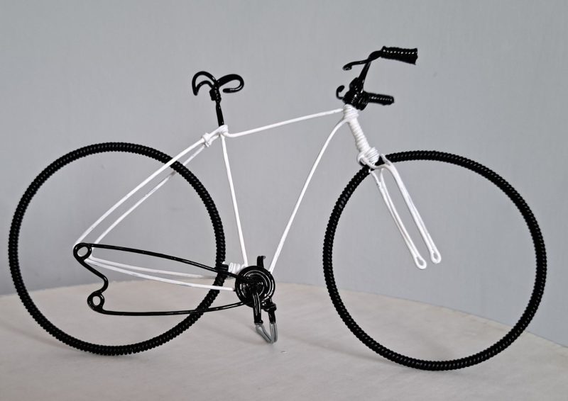Gifts for cyclists, Personalised wire bicycle sculpture.