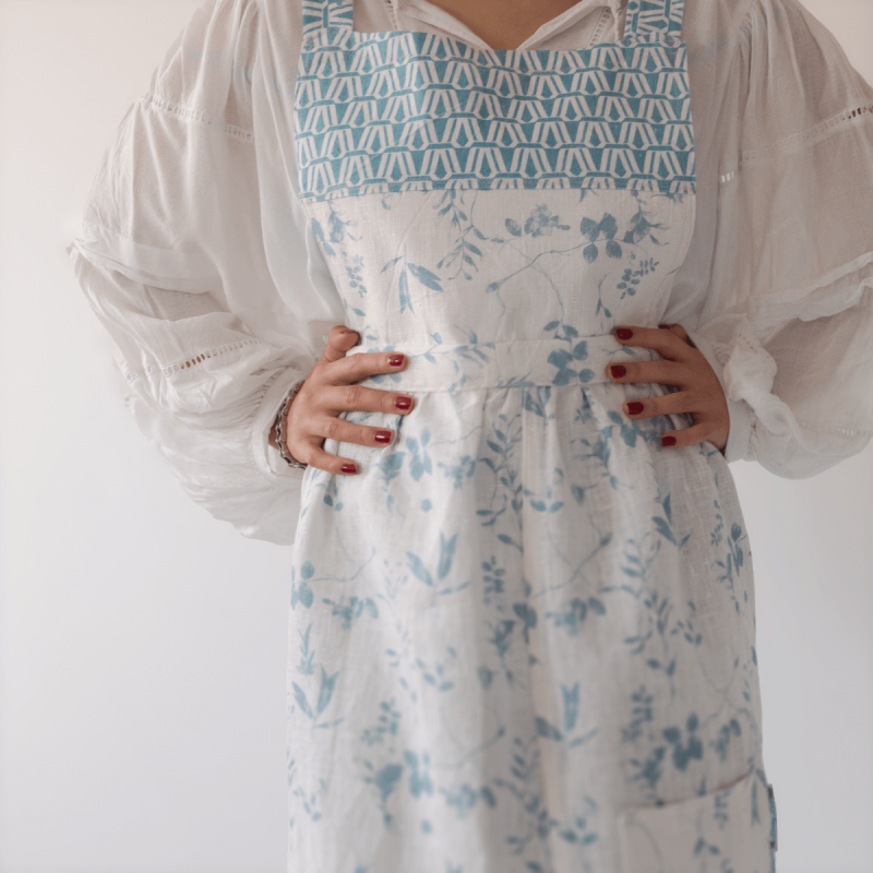 Long Cross Back apron, Cotton-Linen Pinafore, Vintage apron, Cooking Apron, Photo session