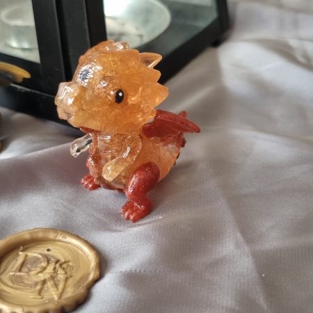 Standing resin and gems ornamental dragons 'Hugo'