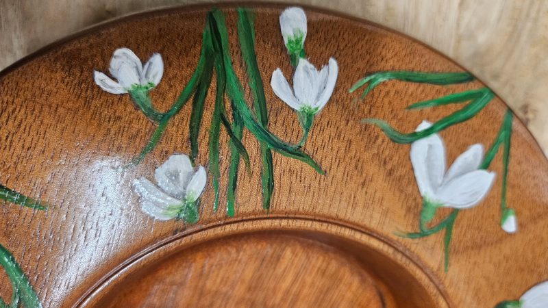 Snowdrop dish/candle holder