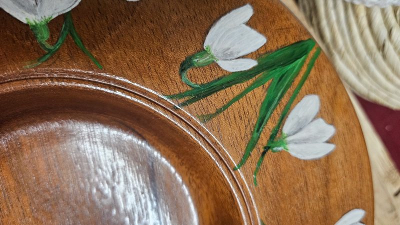 Snowdrop dish/candle holder