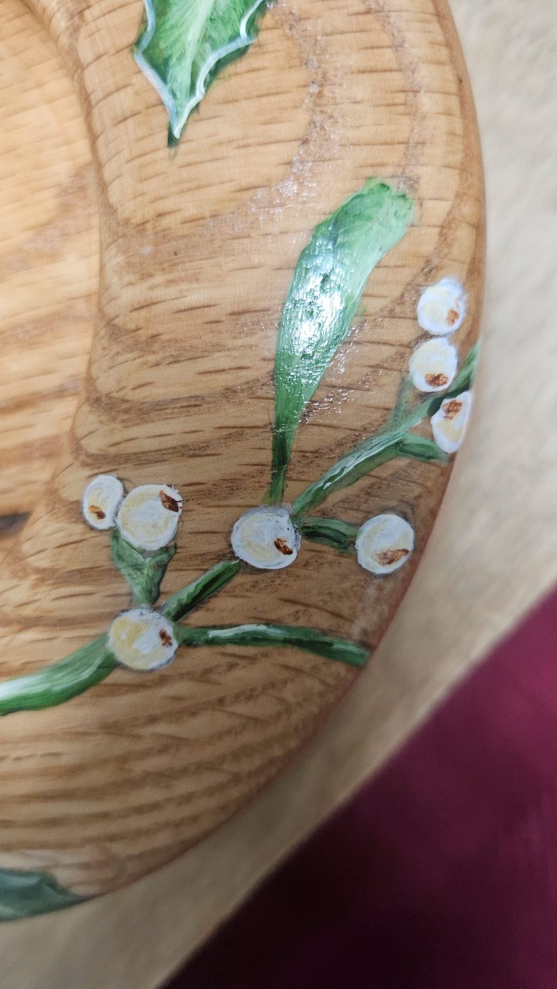 Holly & mistletoe candle holder