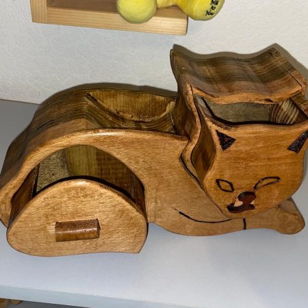 Felix the Guardian: Handcrafted Wooden Box with Customizable Velvet Drawers