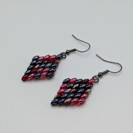 Handwoven Beaded Diamond-Shaped Dangle Earrings - Navy Red Mix