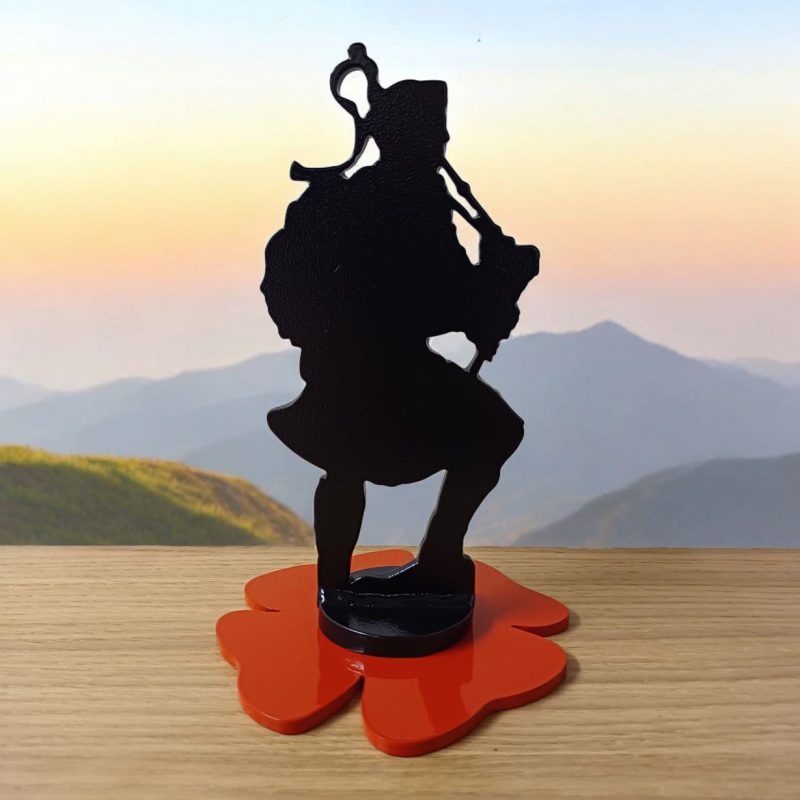 Steel Piper Bill Millin & Poppy Statue