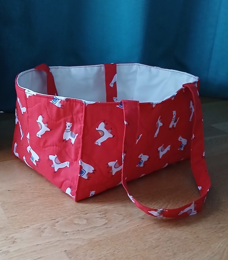 Quilted crafting bag with carry handles