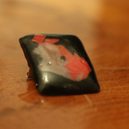 Fuse glass brooch [C1]