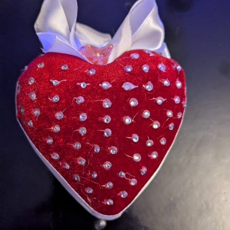 Velvet heart bauble