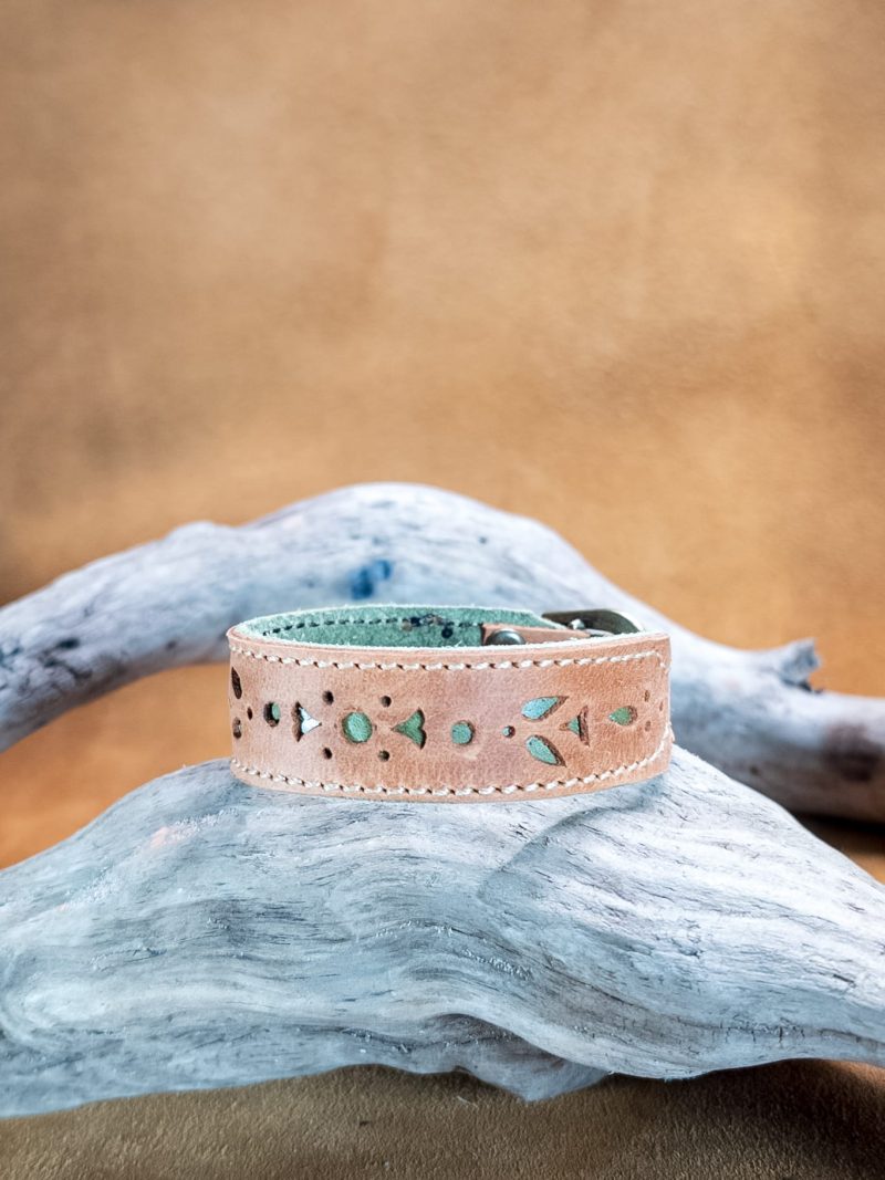 Bracelet with die-cut filigree antique brass buckle | handmade genuine leather | brown and green