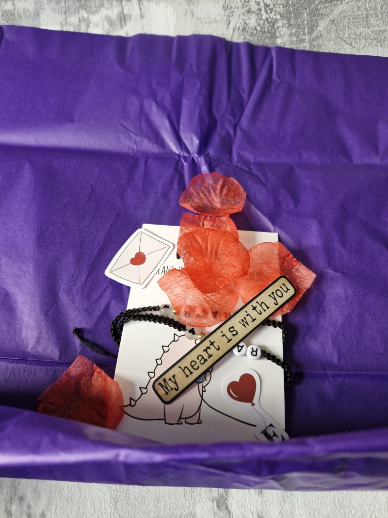 A cute bracelet set for a young couple
