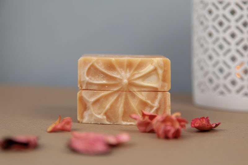 Natural Vegan Soap with Rose Geranium & Lemongrass Essential Oils, Plastic & Palm Free