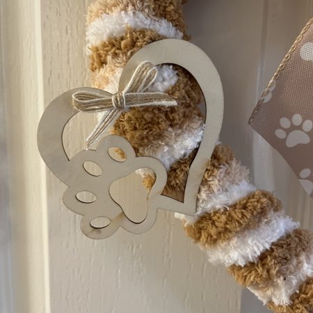 Furry friends 12” heart hanging decoration