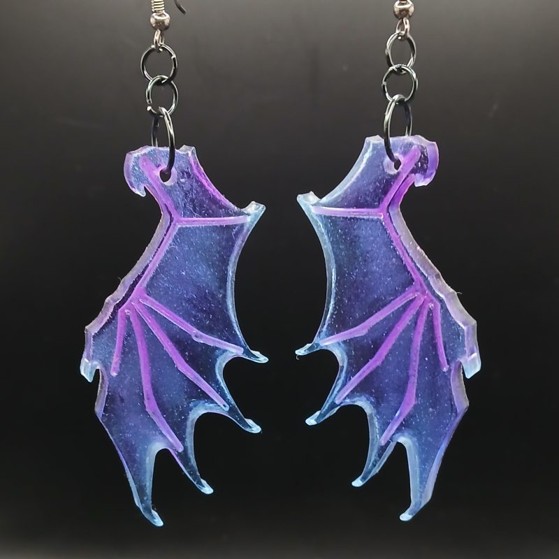 Wicked Wings - handmade earrings | resin | bat wing | UV | glow
