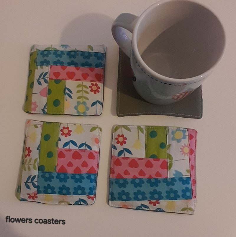 Patchwork coasters. Set of 4, revisable and upcycled, home accessories gift or tableware.