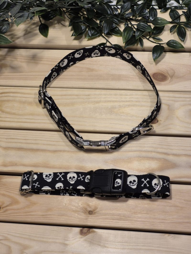 Skull and Crossbones Fabric collar | 2 Buckle Styles | 4 Sizes