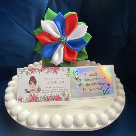 Beautiful patriotic flower keyring