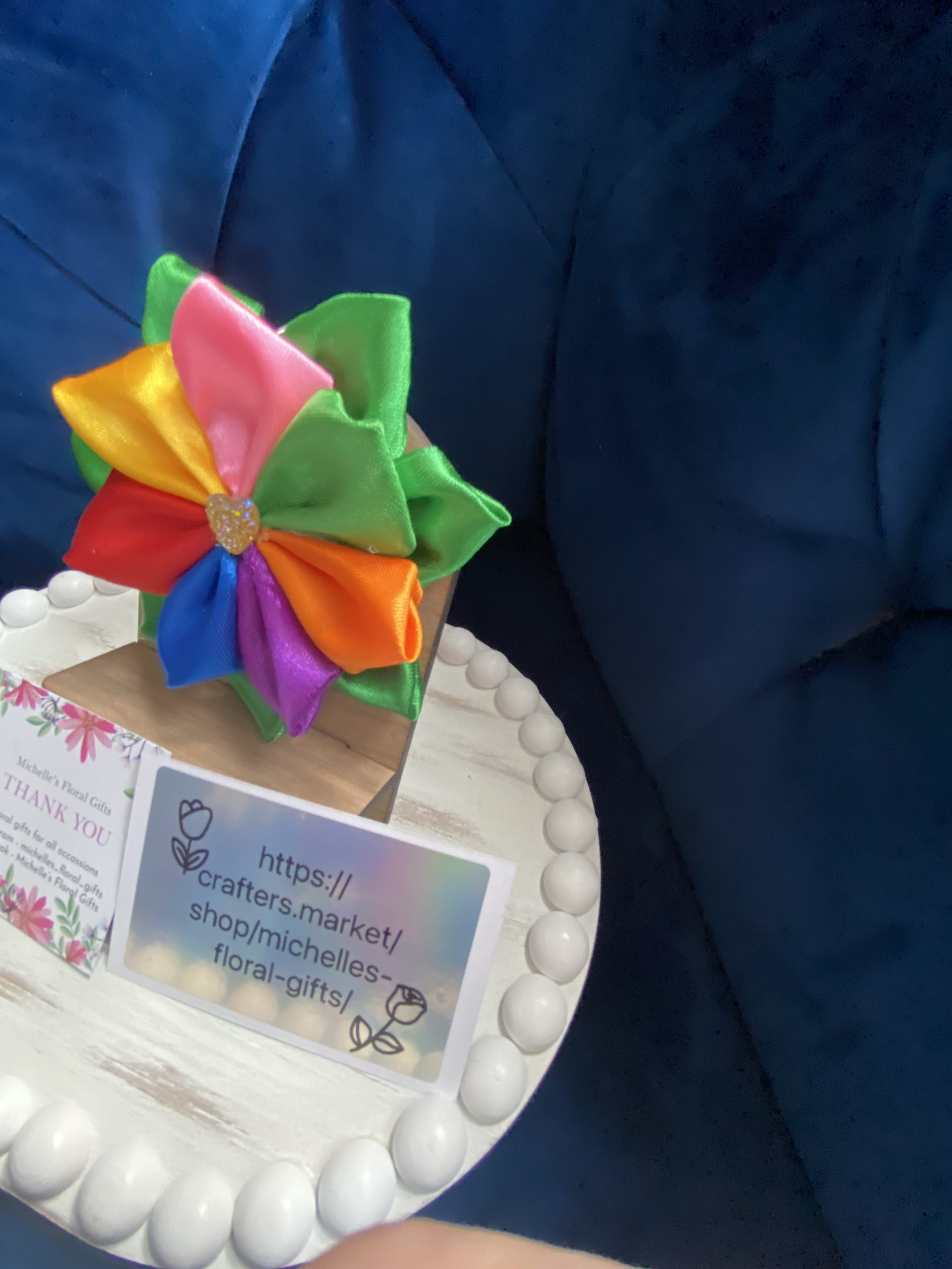 Beautiful rainbow ribbon flower keyring