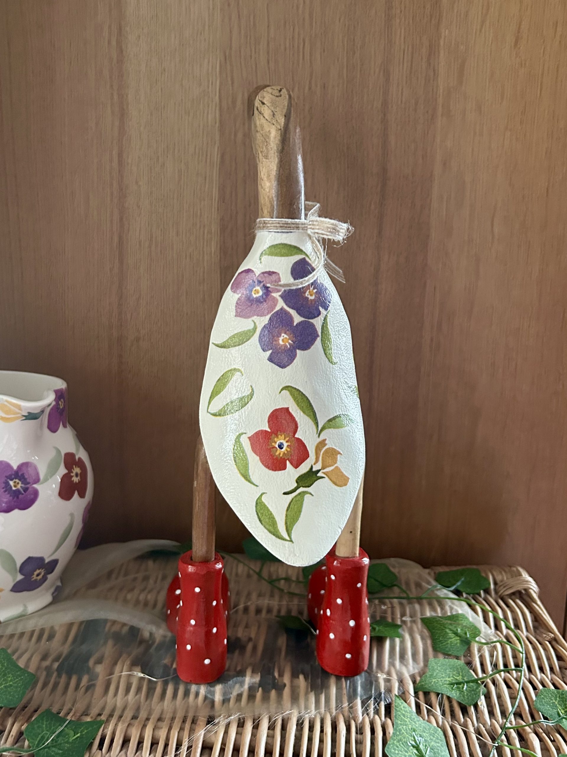 Emma Bridgewater inspired bamboo duck with wellies - Image 2